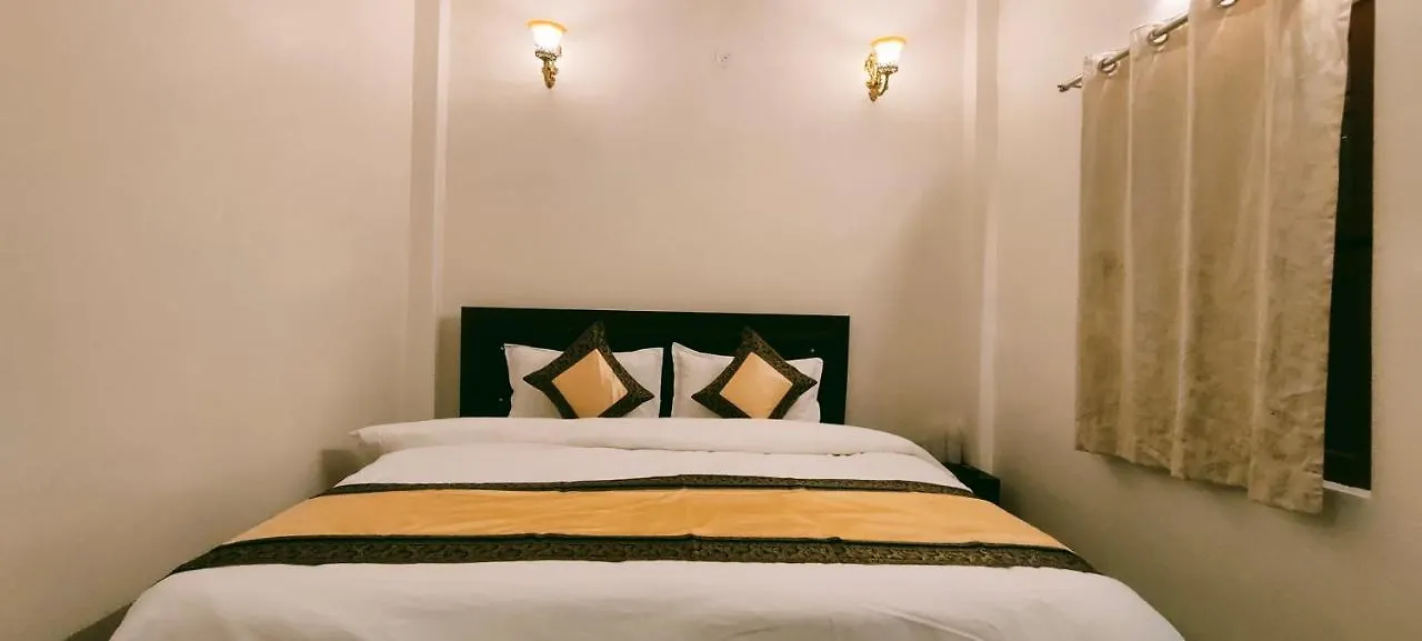Hotel Shanti Inn Varanasi 2*,