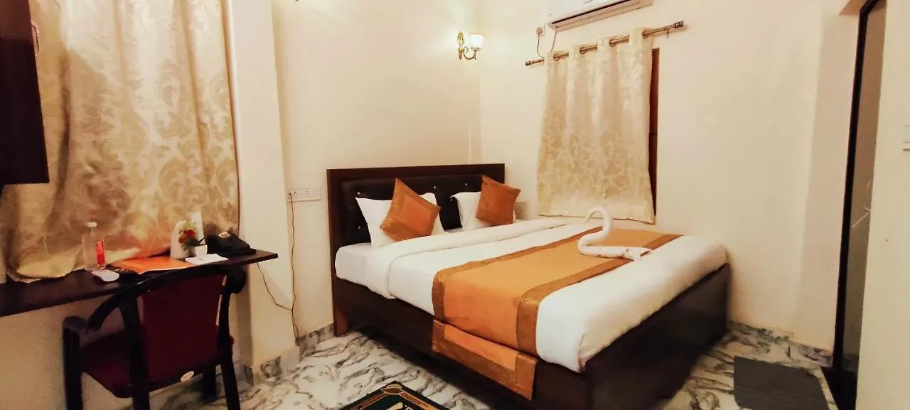 Hotel Shanti Inn Varanasi 2*,