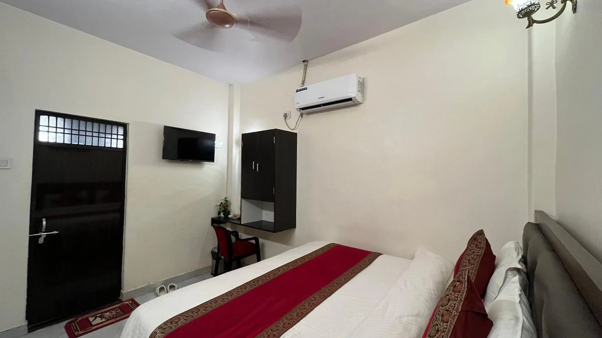 Hotel Shanti Inn Varanasi India